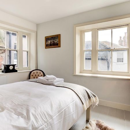 Stunning Seaside Georgian Townhouse With Sea Views Villa Hastings Eksteriør billede