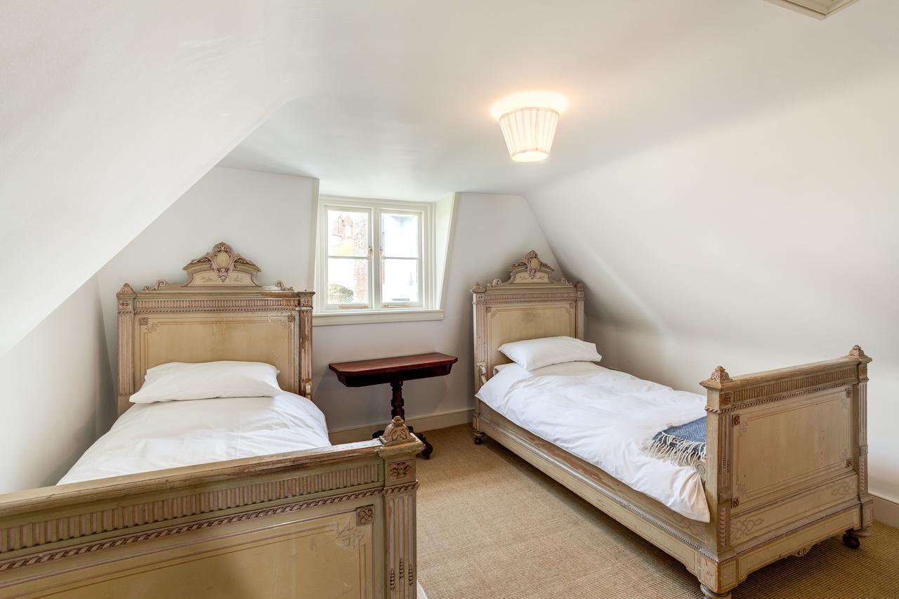 Stunning Seaside Georgian Townhouse With Sea Views Villa Hastings Eksteriør billede